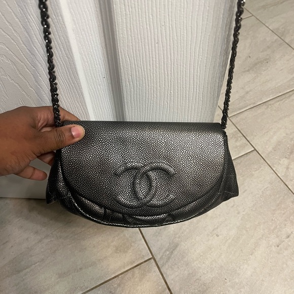 Chanel half moon bag - Picture 2 of 10